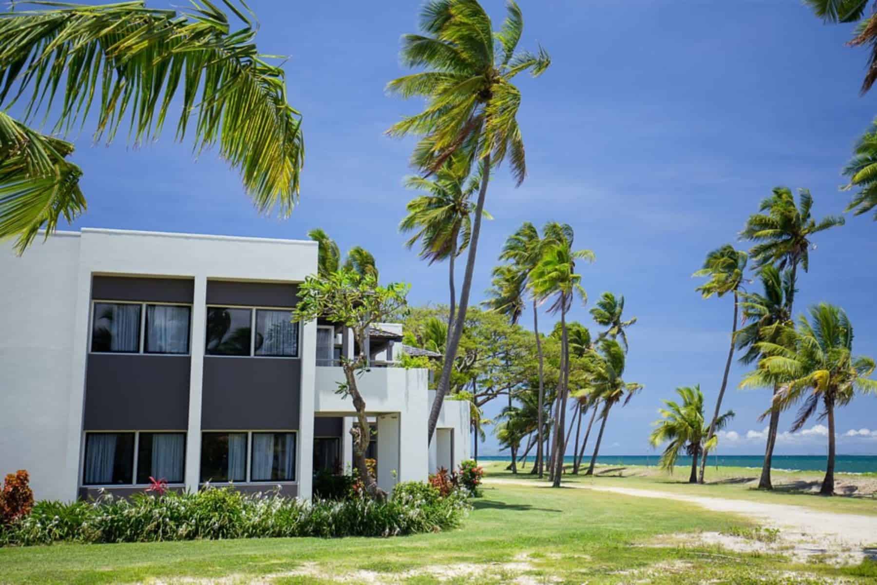 Sheraton Fiji Golf And Beach Resort Side