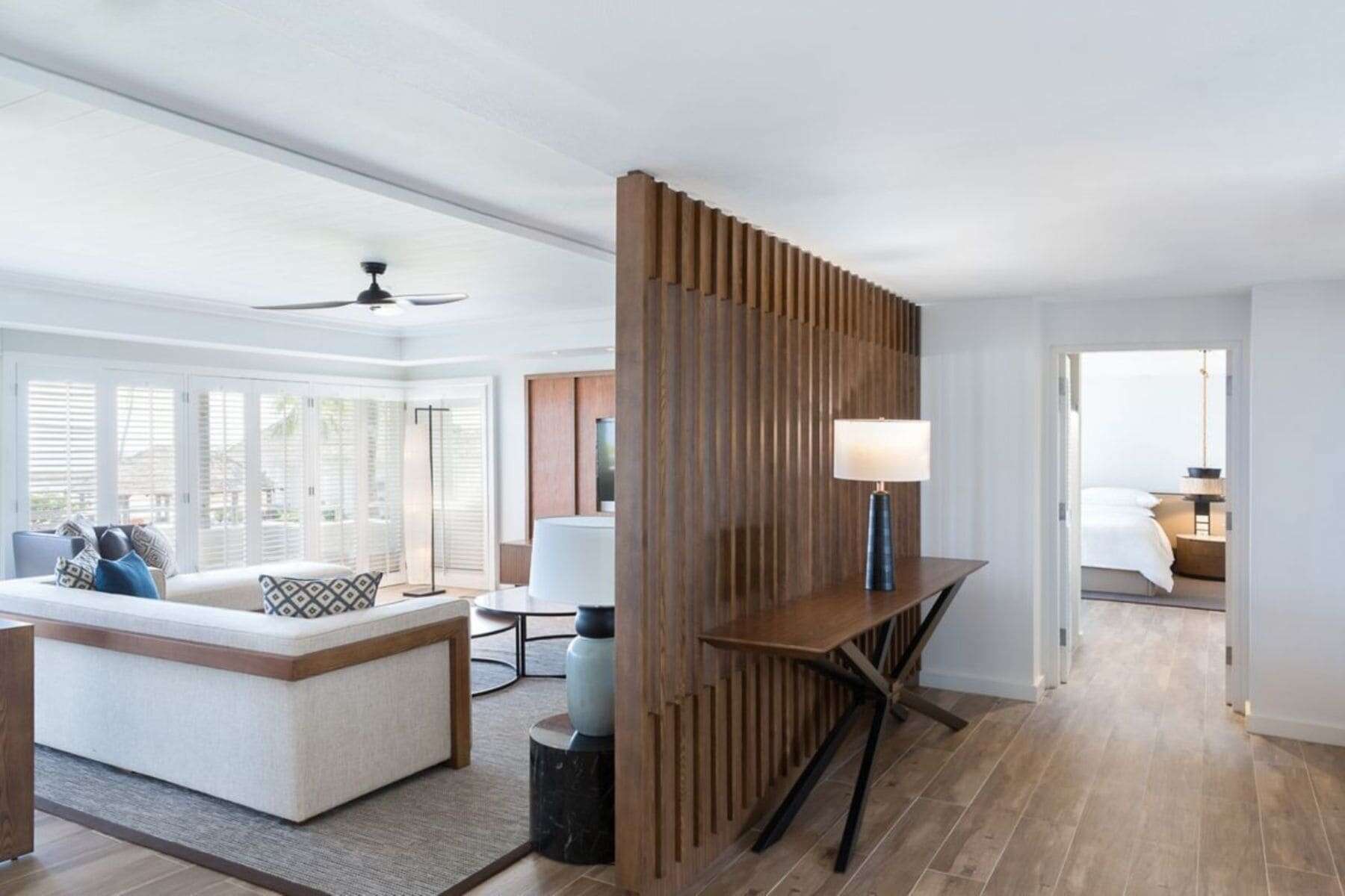 sheraton-fiji-golf-and-beach-resort-suite-interior