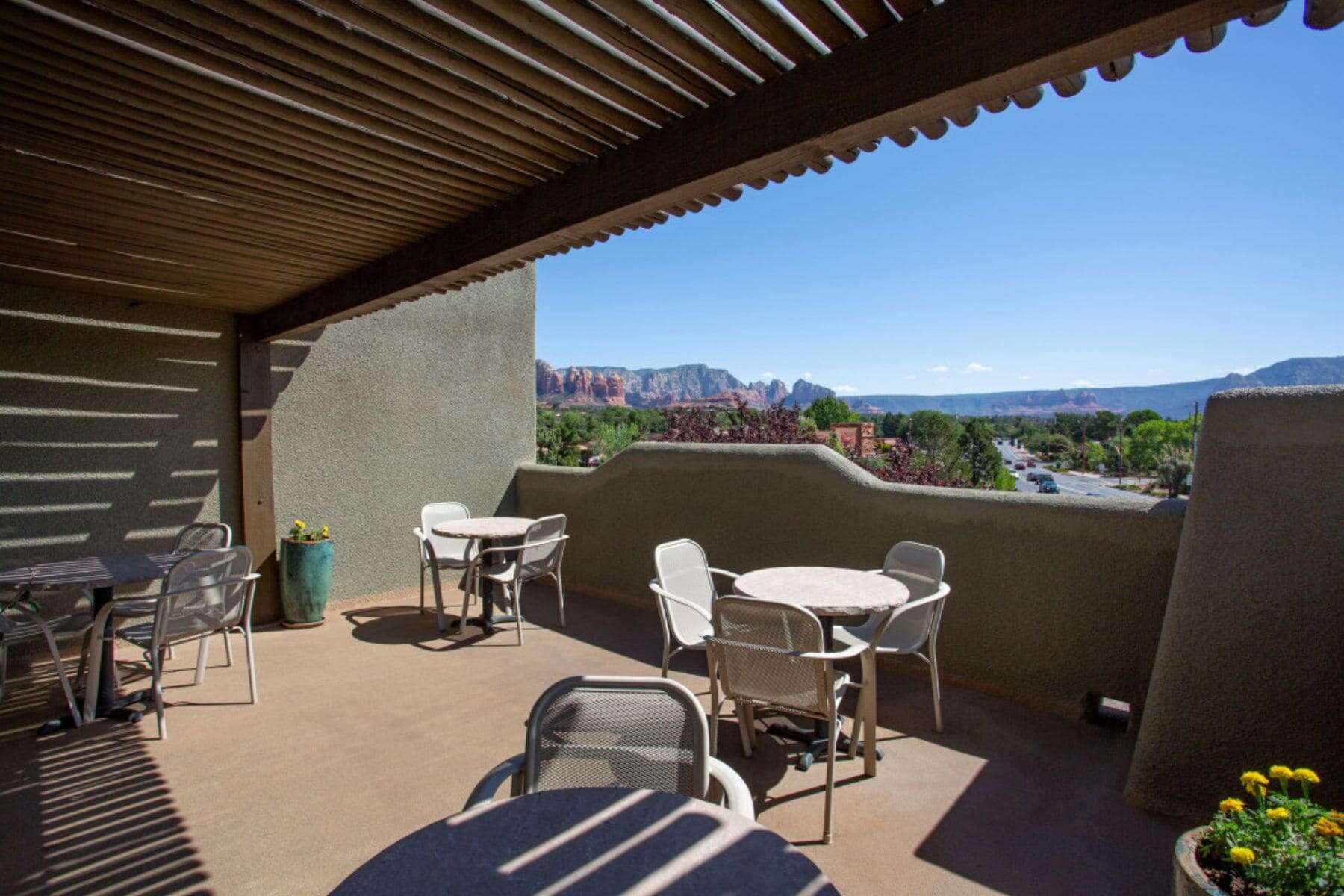 southwest-inn-at-sedona-balcony