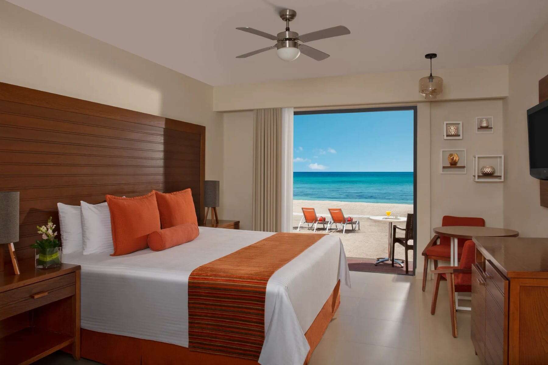 Sunscape Sabor Cozumel Deluxe Ocean Front Suite King