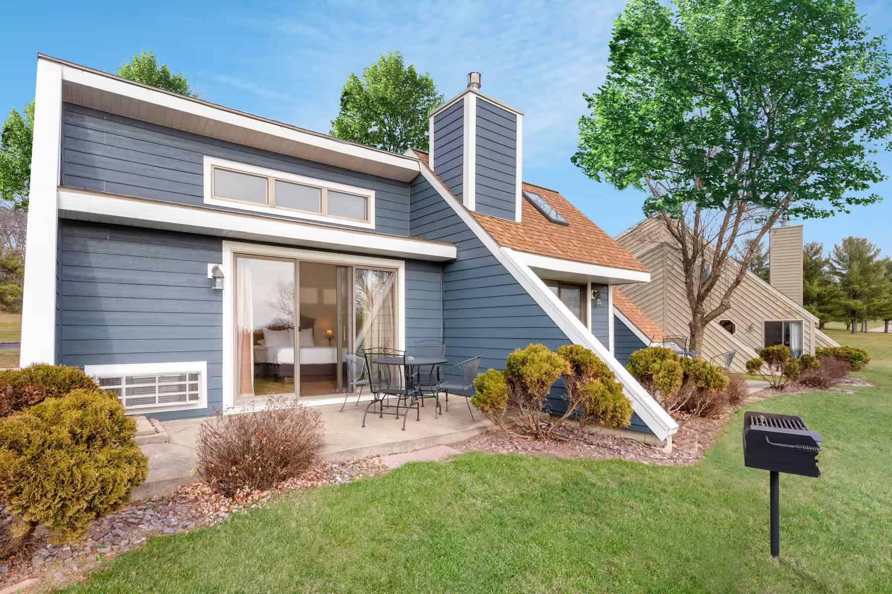 Tamarack And Mirror Lake Resort Outer