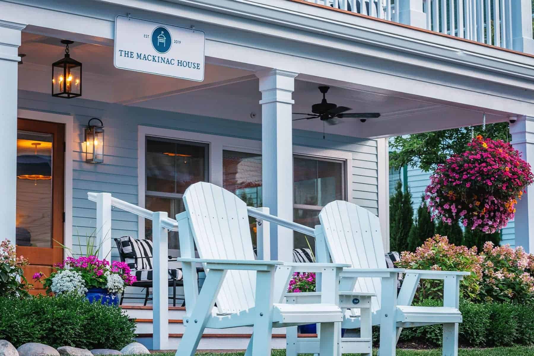 the-mackinac-house-porch