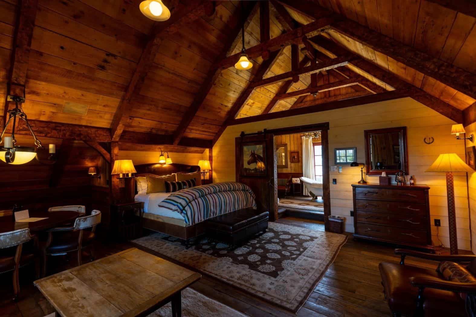 the-ranch-at-rock-creek-philipsburg-montana-bedroom
