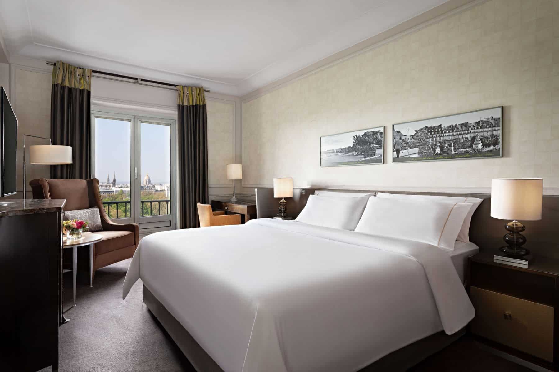 the-westin-paris-vendome-bed