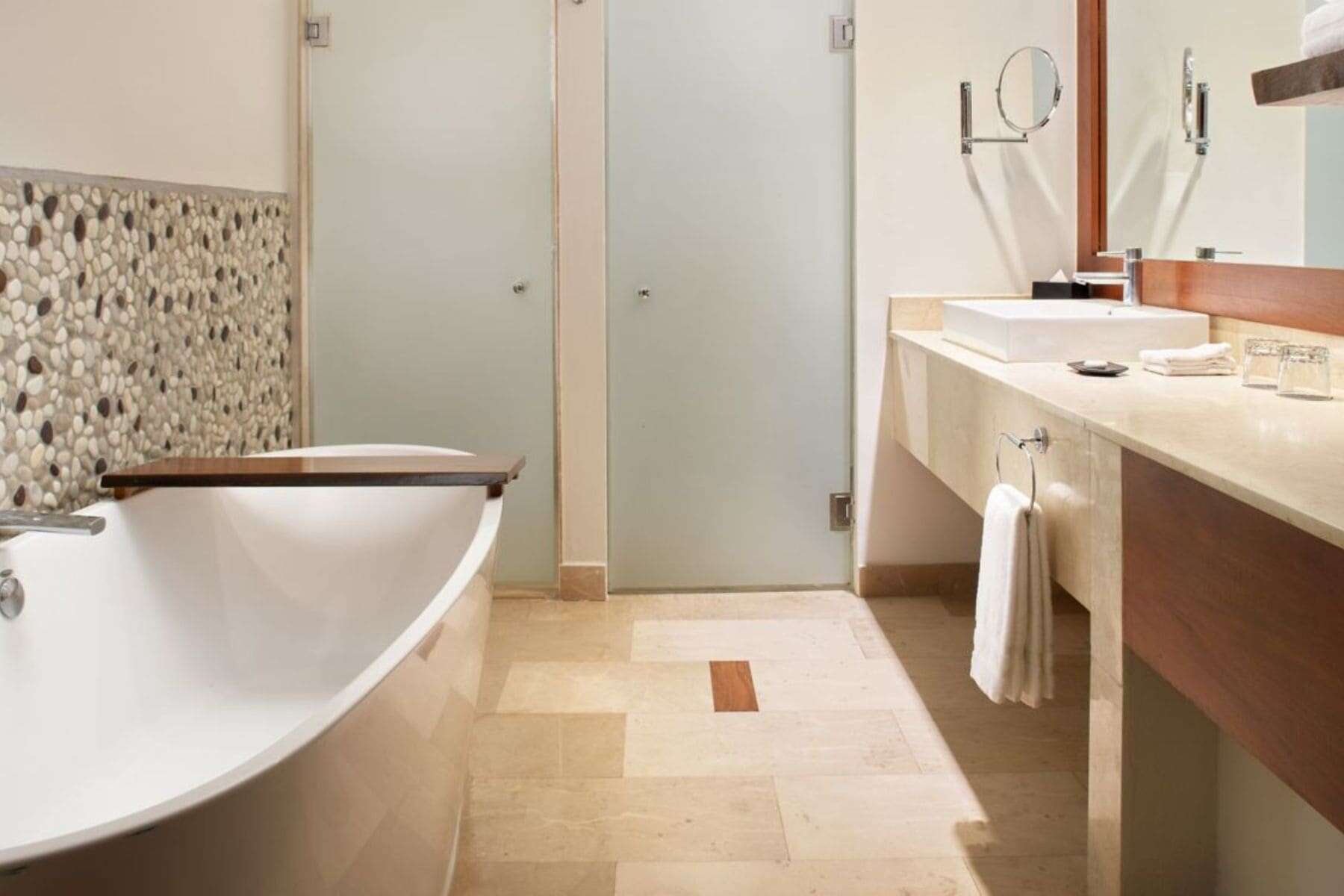 the-westin-reserva-conchal-an-all-inclusive-golf-resort-and-spa-bathtub