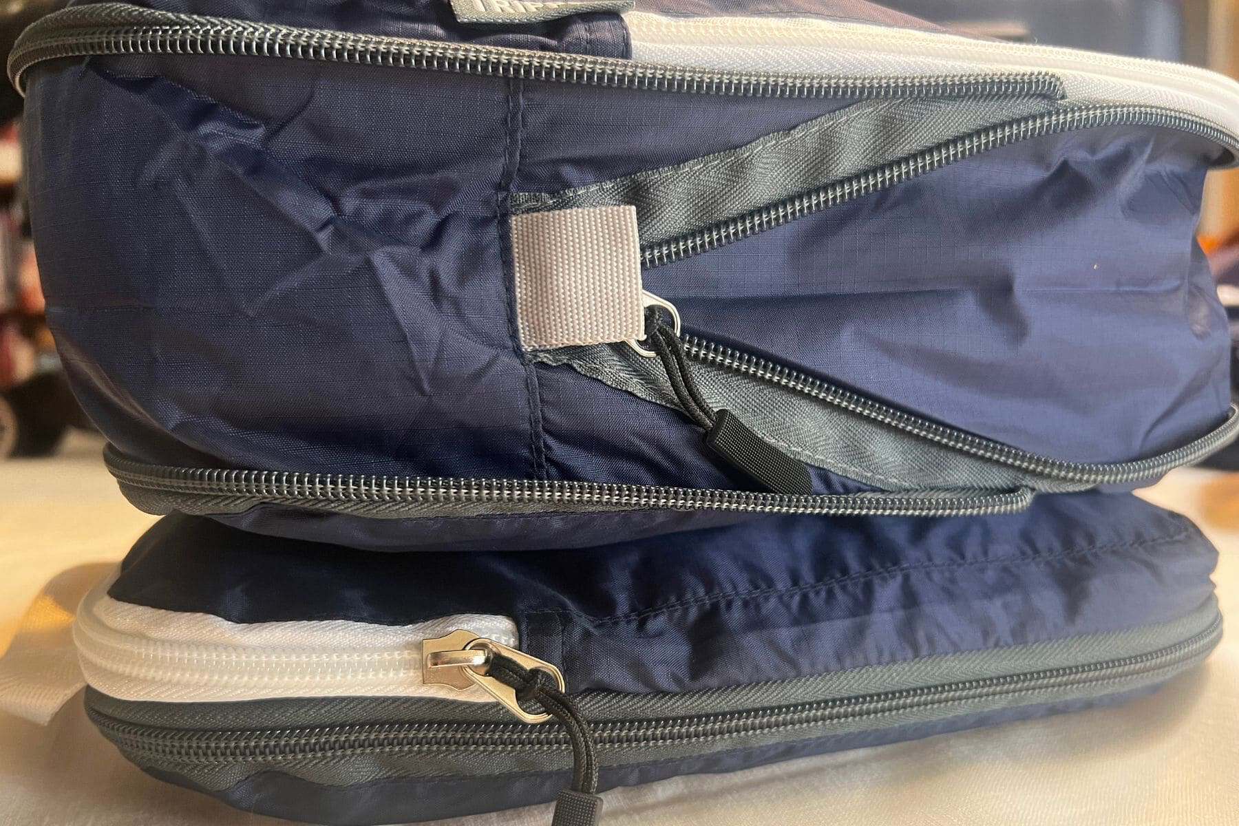 tripped-compression-packing-cubes-two-zippers