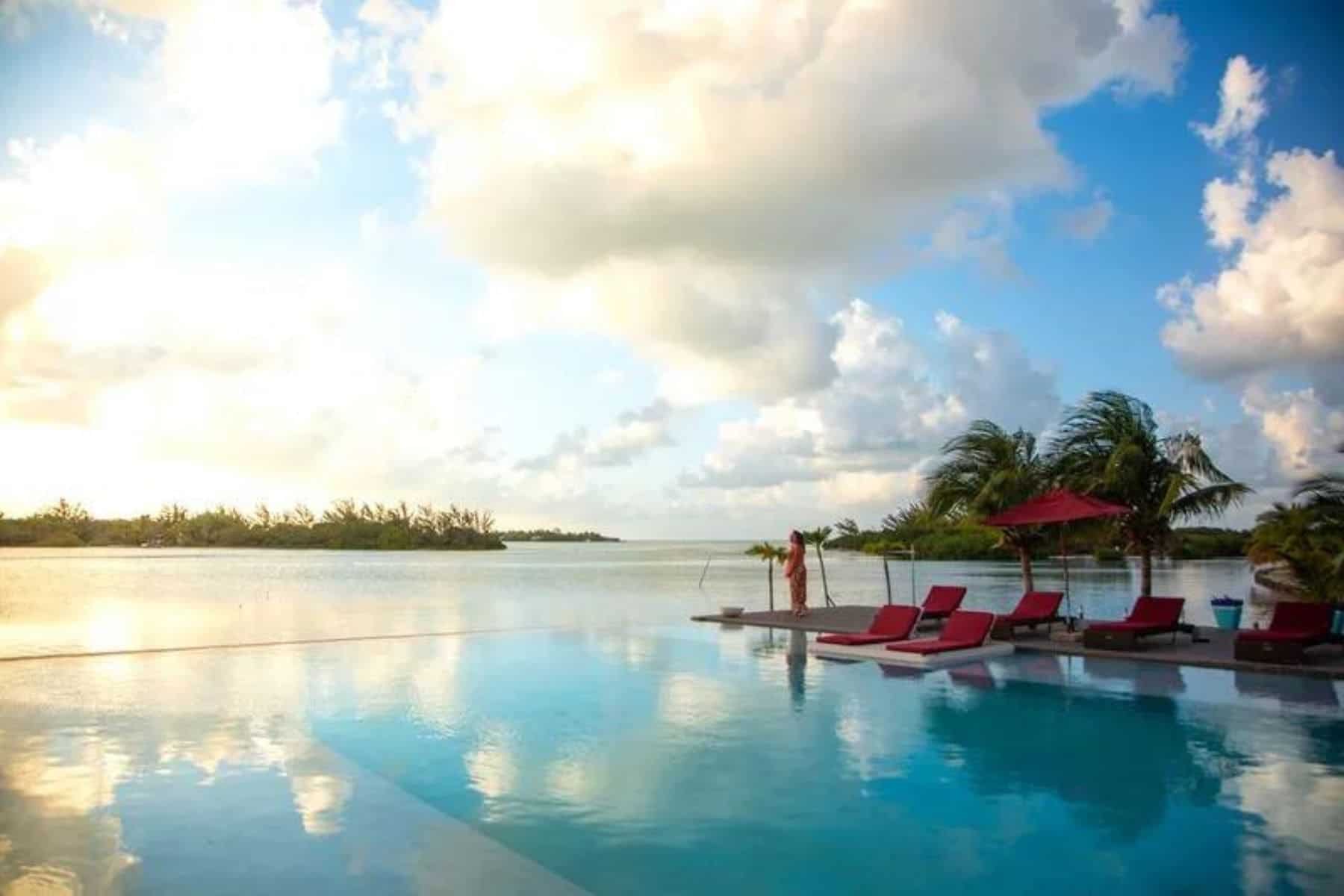 Turtle Island Resort And Residences Pool