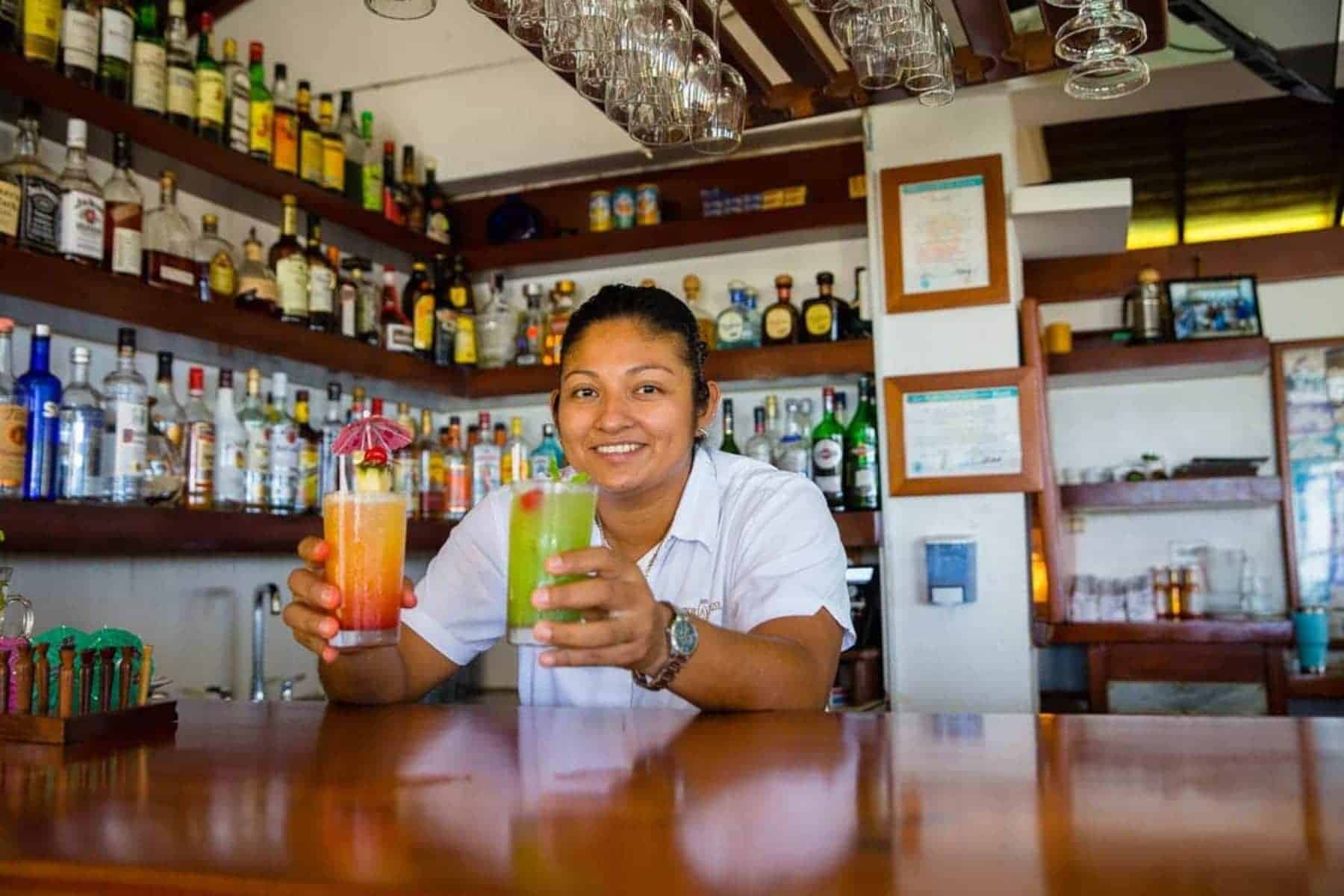 Victoria House Resort And Spa Bartender