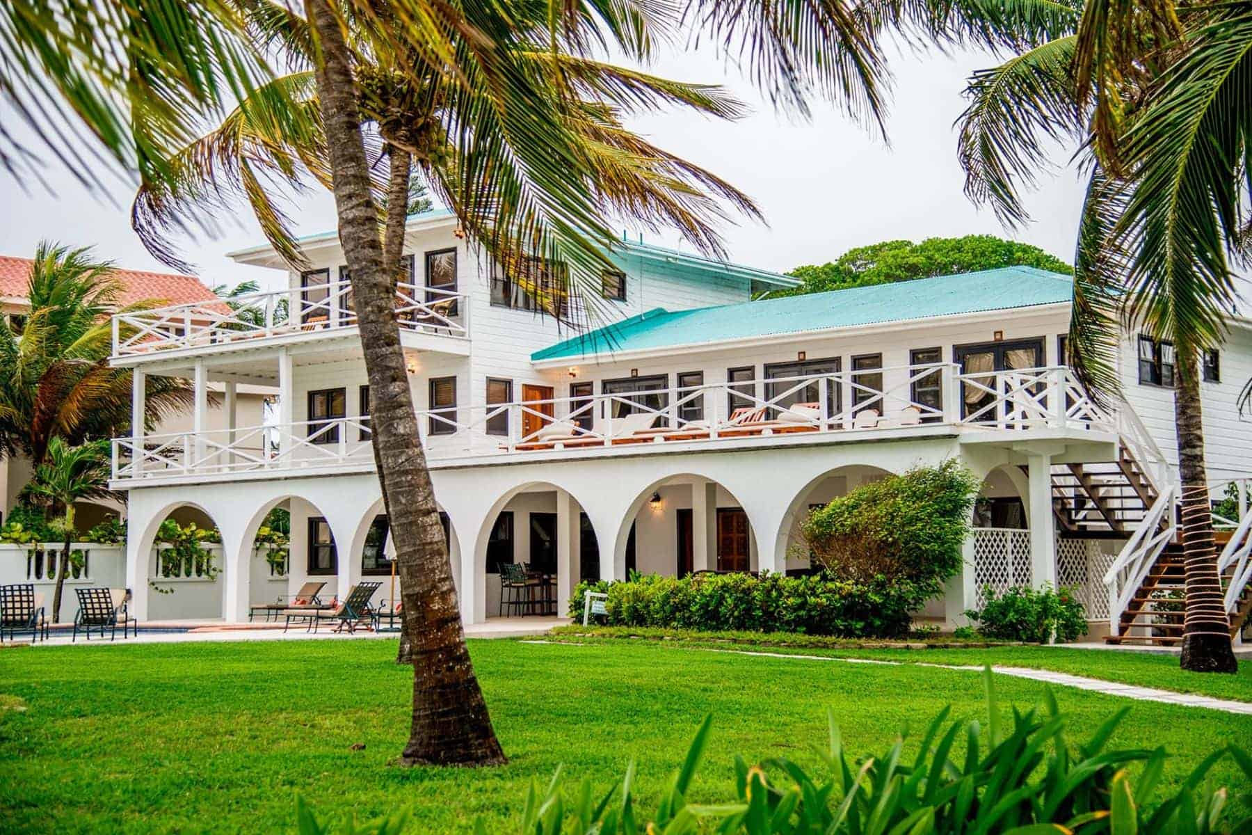 victoria-house-resort-and-spa-featured