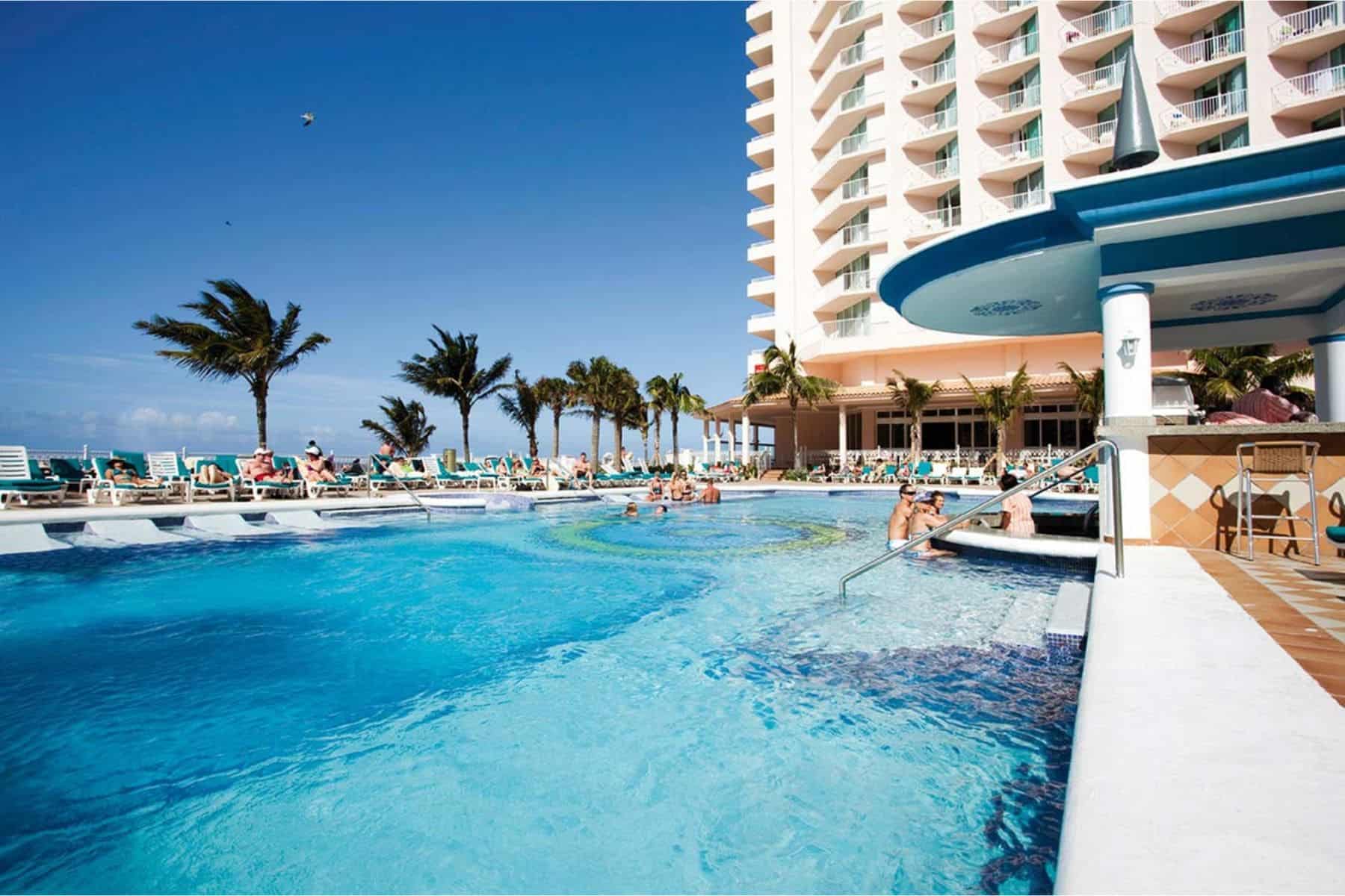 Riu Palace Paradise Island