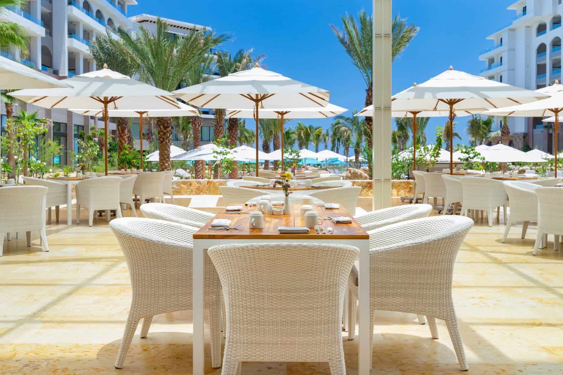 villa-la-valencia-beach-resort-dining