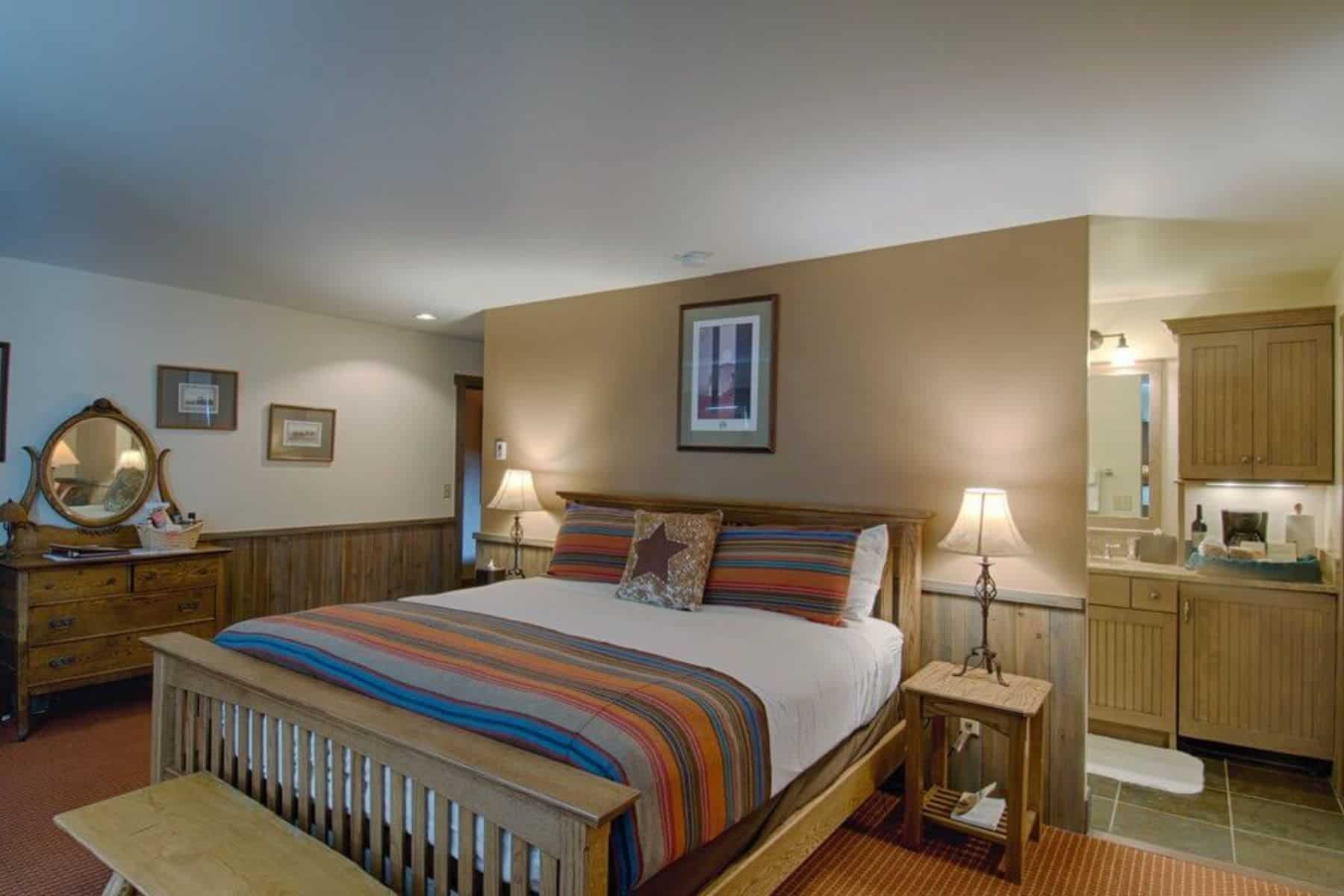 Vista Verde Guest Ranch Clark Colorado Pearl