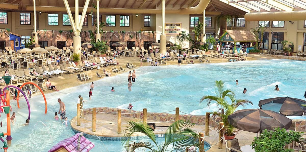 wilderness-resort-indoor