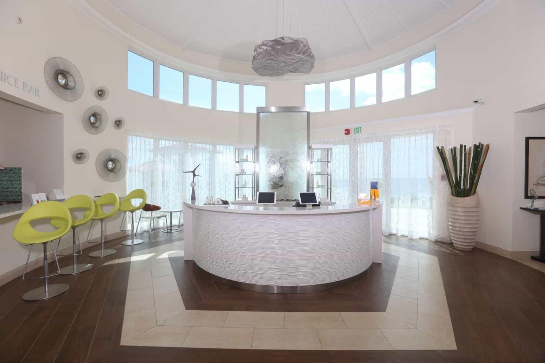 windjammer-landing-villa-beach-resort-spa-lobby