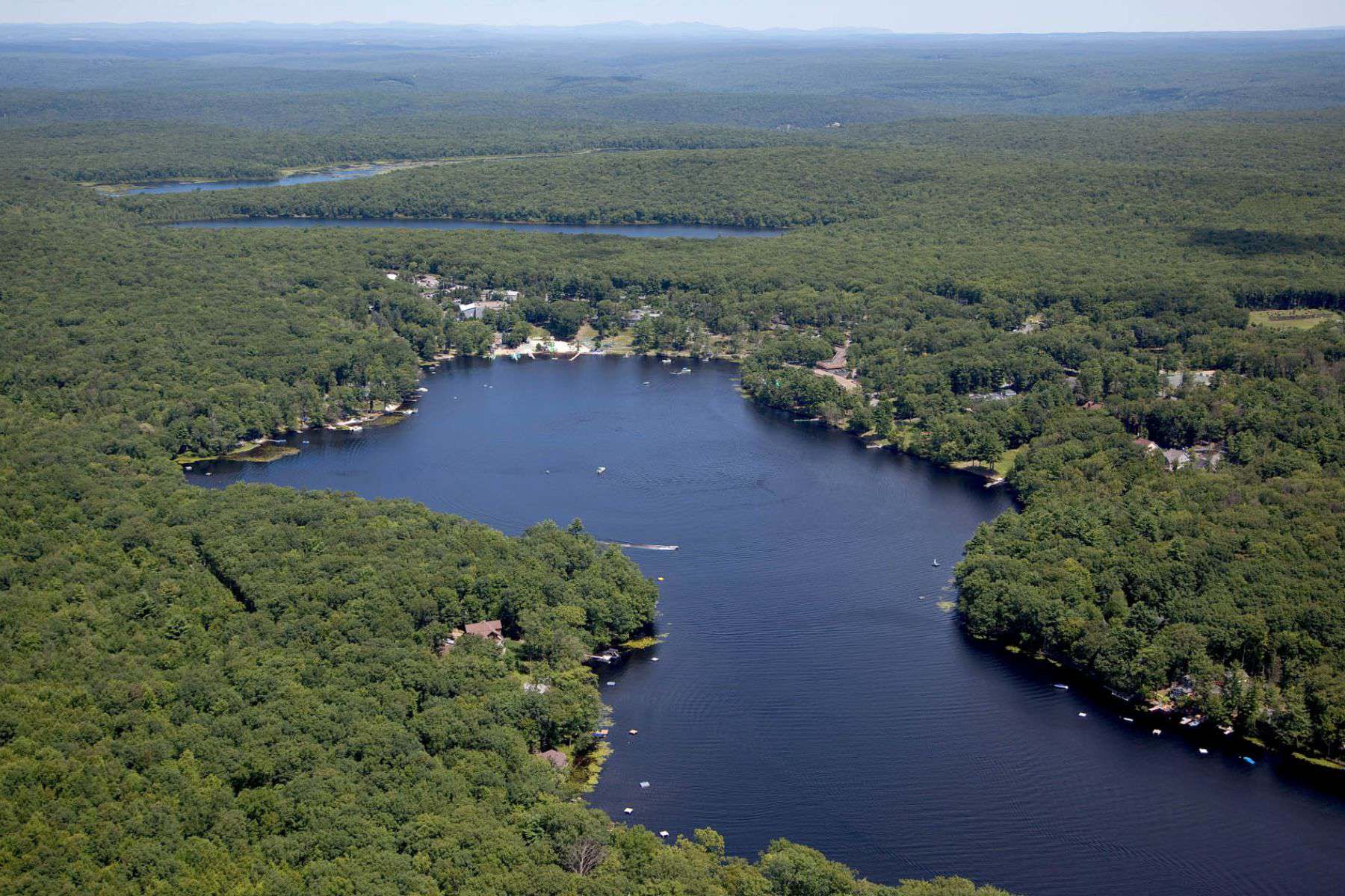 woodloch-pines-resort-aerial-river