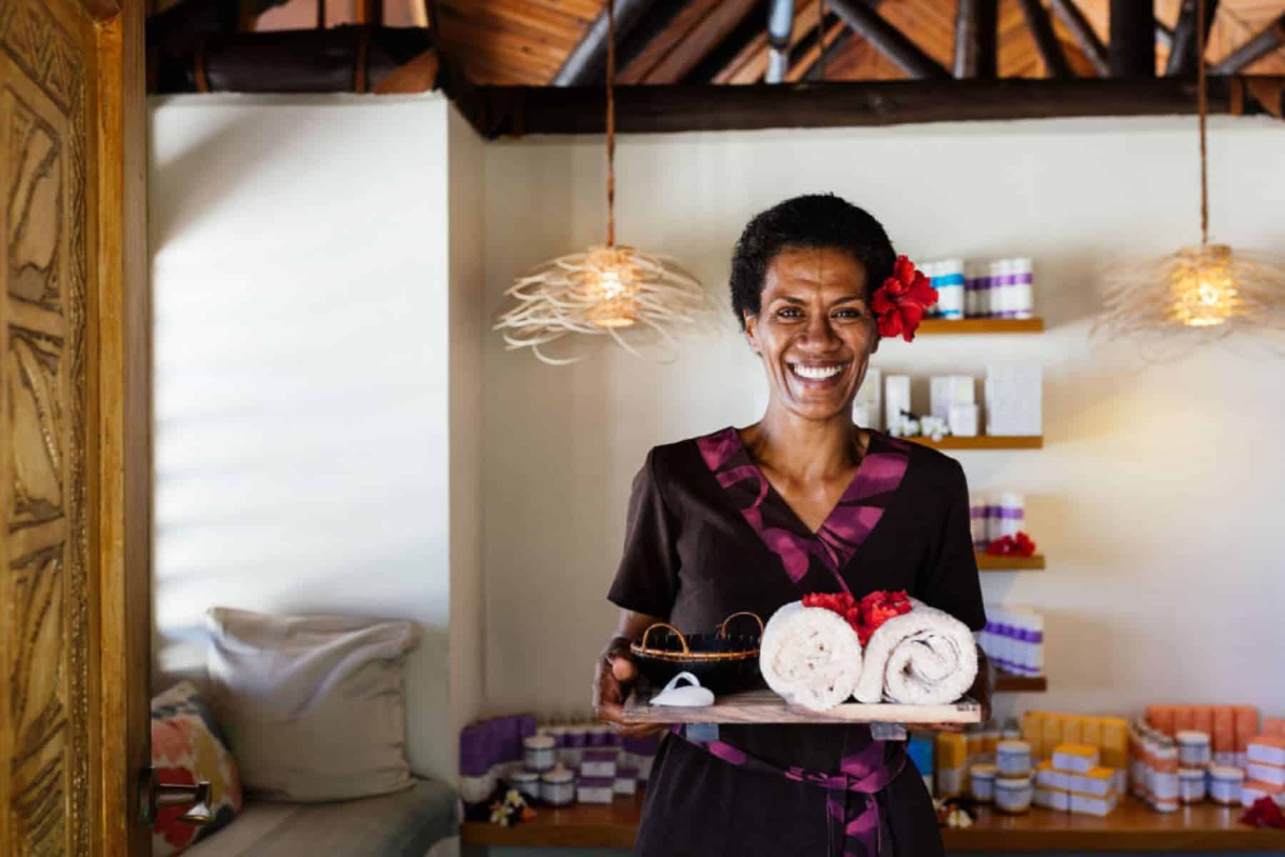 yasawa-island-resort-and-spa-woman