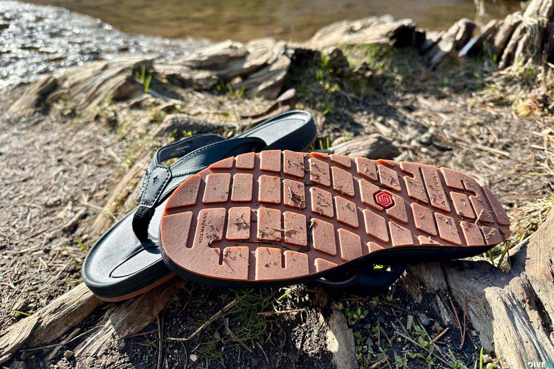 astral-rosa-filipe-flip-flops-outsole