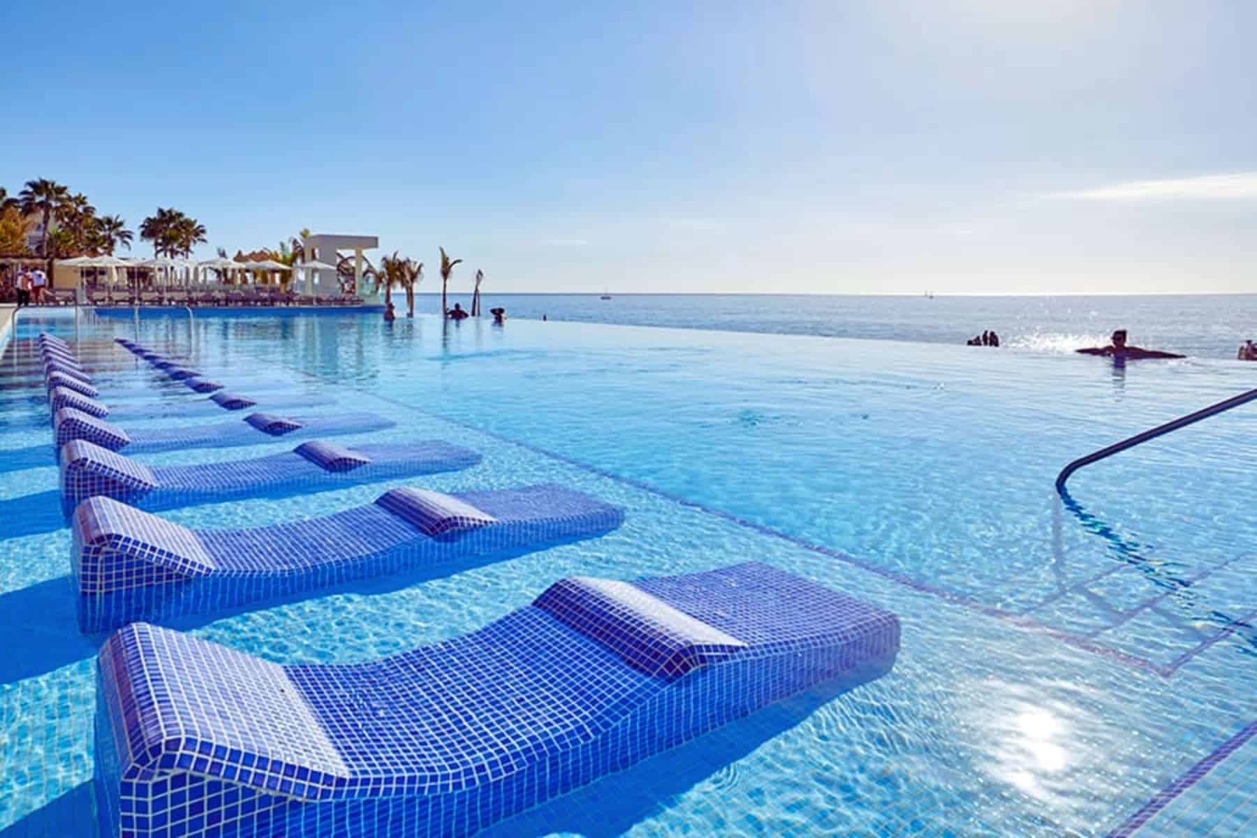 Hotel Riu Palace Baja California Pool