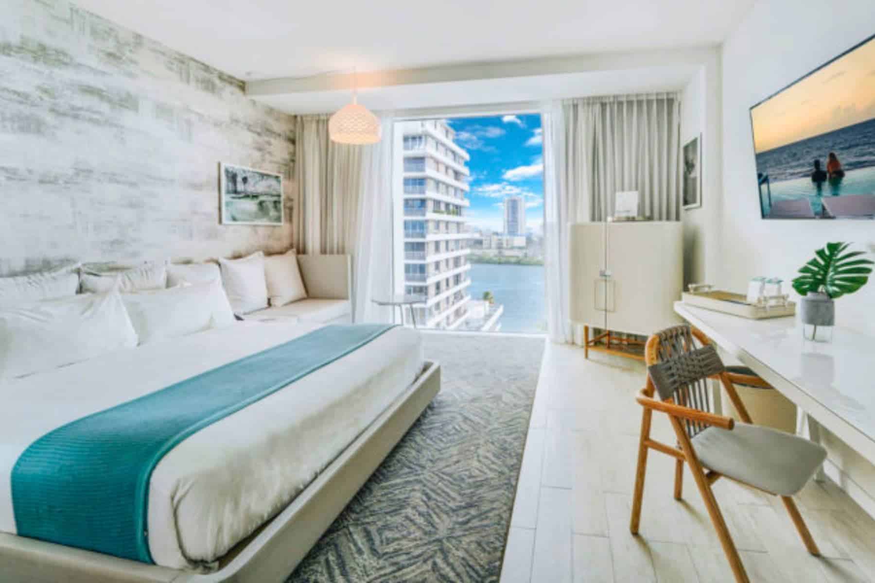 Puerto Rico All Inclusive Resorts Condado Bed