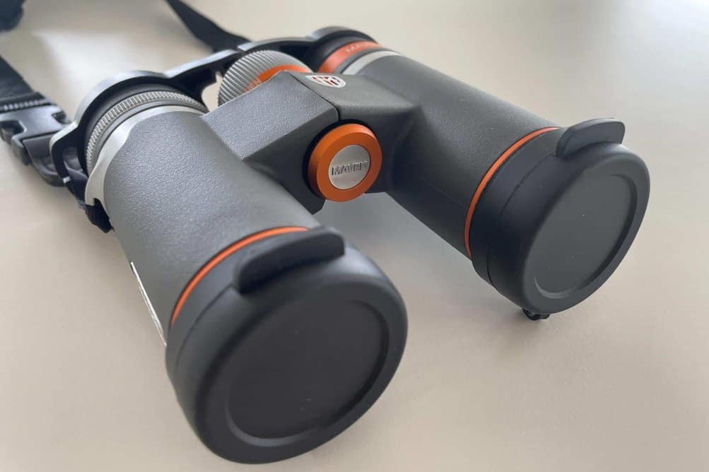 Maven B3 30mm ED コンパクト双眼鏡 (10X30、ブラック/グレー) B.3 - 6x30 ⁄ 8x30 ⁄ 10x30